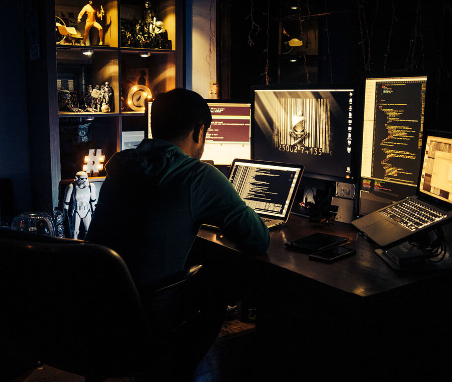 Late nite software development t20 Zzvrkb